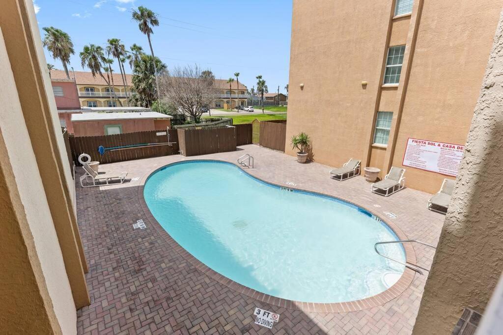 2 Bed 1 Bath Condo By Beach & Entertainment South Padre Island Exterior photo